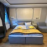 Laura Luxury Daire