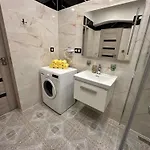 Апартаменты Laura Luxury *