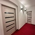 Апартаменты Laura Luxury *