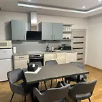 Laura Luxury * Яхимов