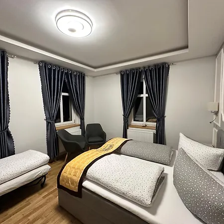 Laura Luxury Apartment *