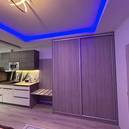 Laura Luxury Apartment